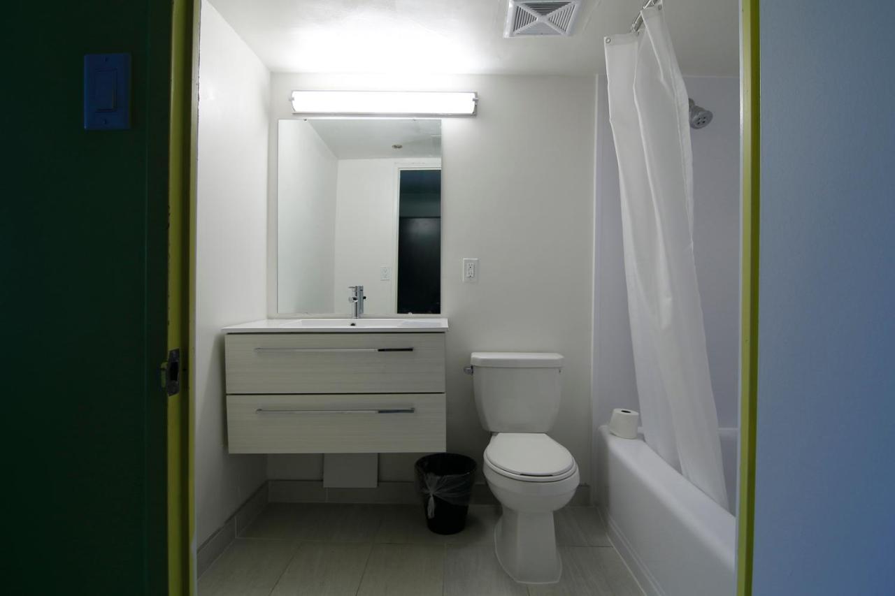 Parkside Student Residence Downtown تورونتو المظهر الخارجي الصورة